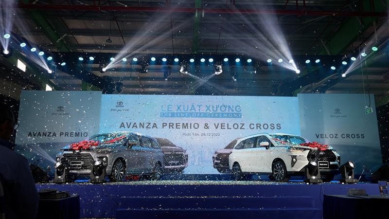 Toyota Việt Nam chính thức xuất xưởng mẫu xe Veloz Cross và Avanza Premio