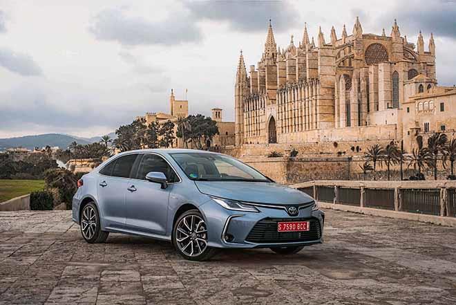 Toyota Corolla Altis thế hệ mới chốt lịch ra mắt vào tháng 8 tại Thái Lan